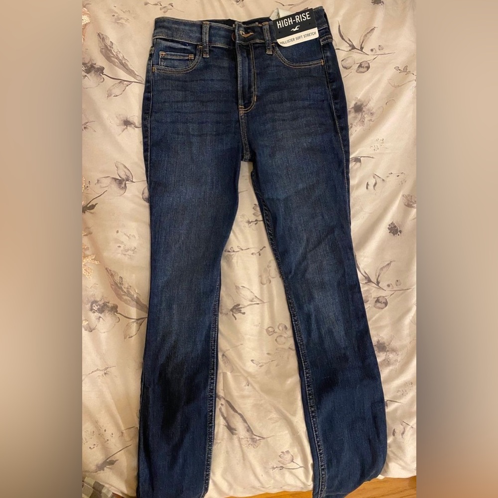 Hollister High-Rise Skinny Jeans